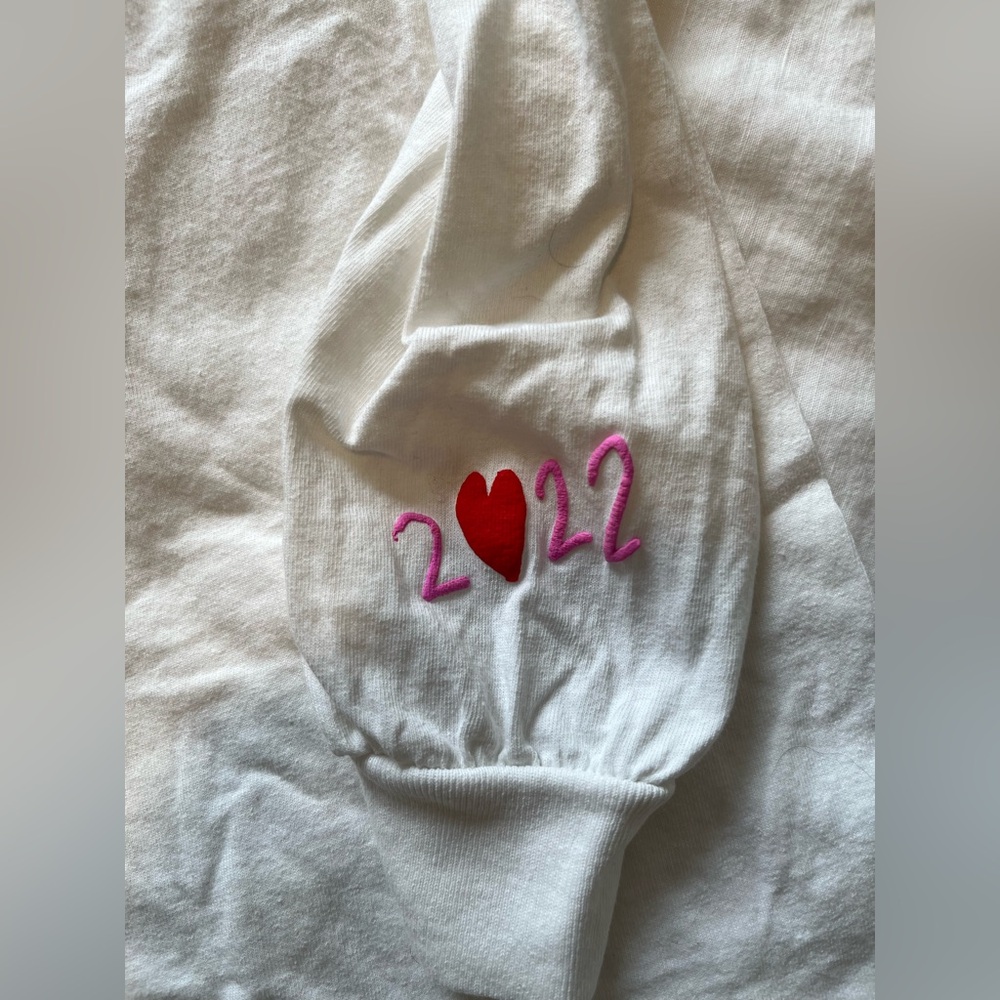 Official Harry Styles 2022 Love on Tour
Bunny TV long sleeve shirt. RARE - Picture 3 of 4